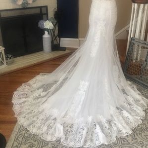 Henry Roth | Dresses | Kleinfeld Exclusive Wedding Dress Brand New ...